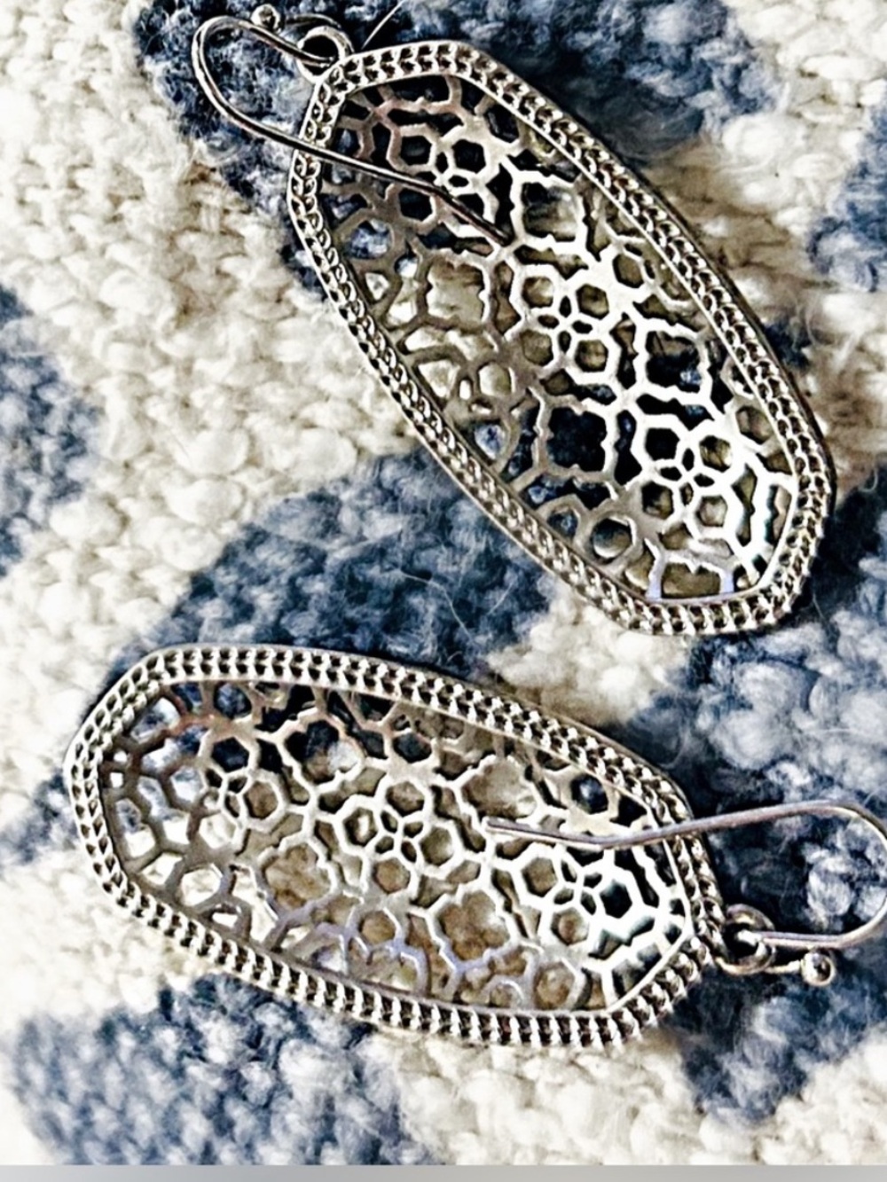 Kendra Scott Elle Filigree Drop Earrings - Picture 6 of 7